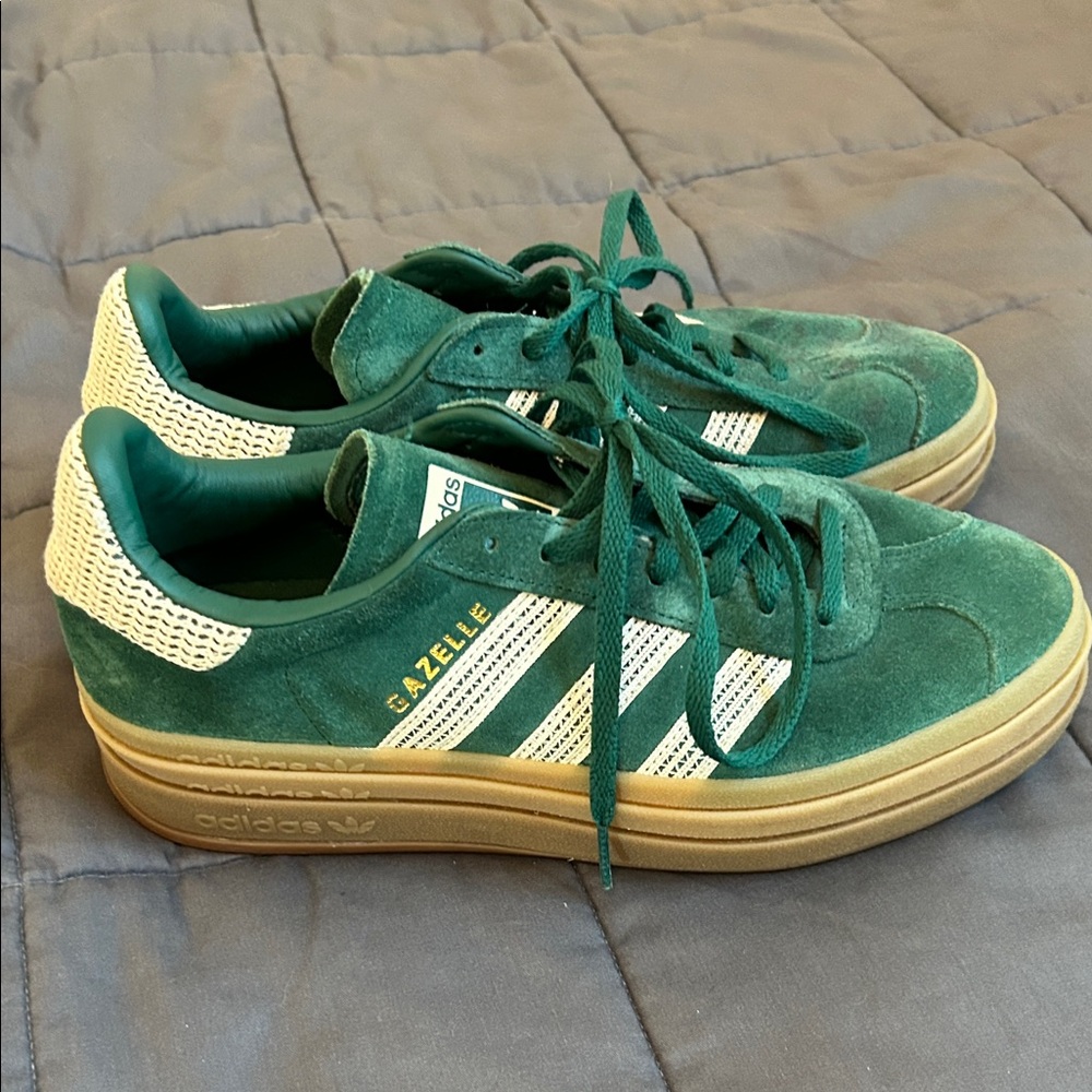 adidas Gazelle Athletic Shoes - Picture 3 of 5